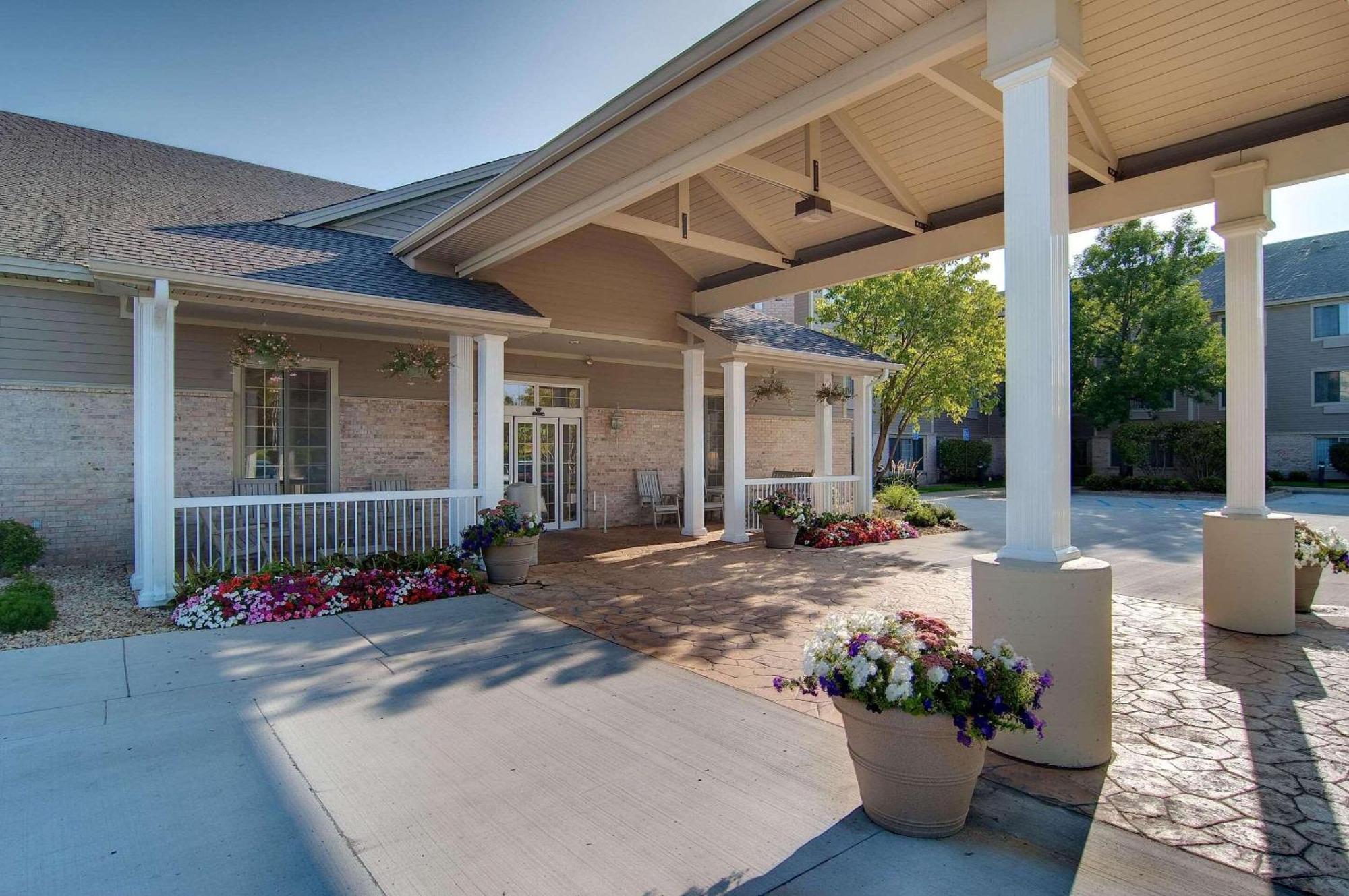 Country Inn & Suites By Radisson, Chanhassen, Mn Bagian luar foto