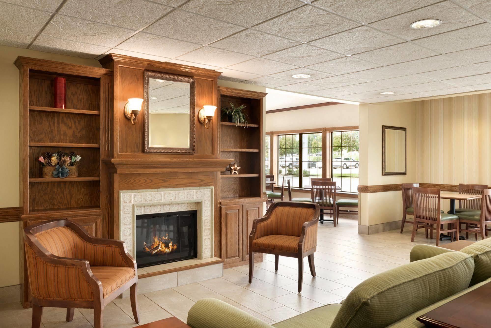 Country Inn & Suites By Radisson, Chanhassen, Mn Bagian luar foto